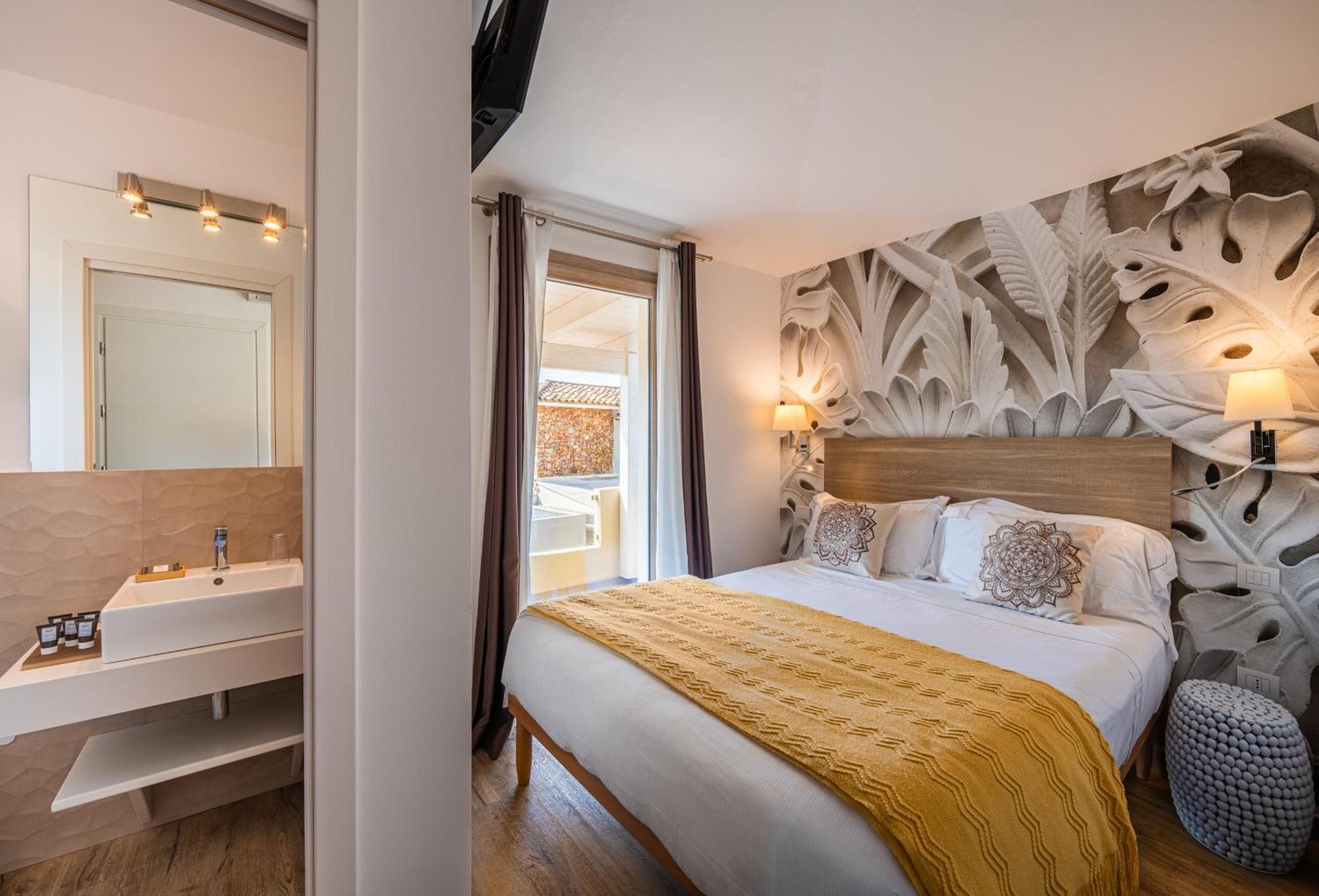 Suimi'S Hotel Villasimius Eksteriør bilde