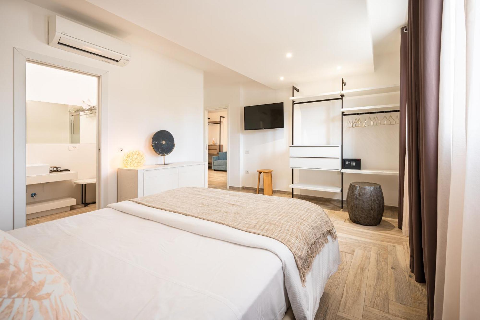 Suimi'S Hotel Villasimius Eksteriør bilde