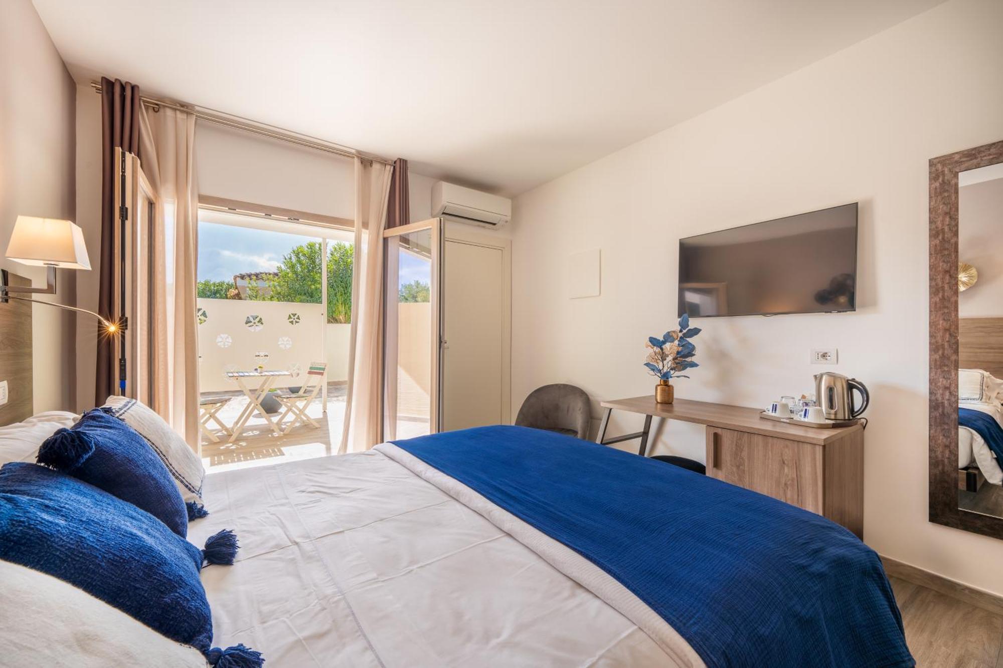 Suimi'S Hotel Villasimius Eksteriør bilde